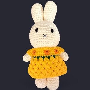 ✨🐰 Collectible Miffy Van Gogh Inspired Yellow Sunflower Dress Crochet Doll 🐰✨